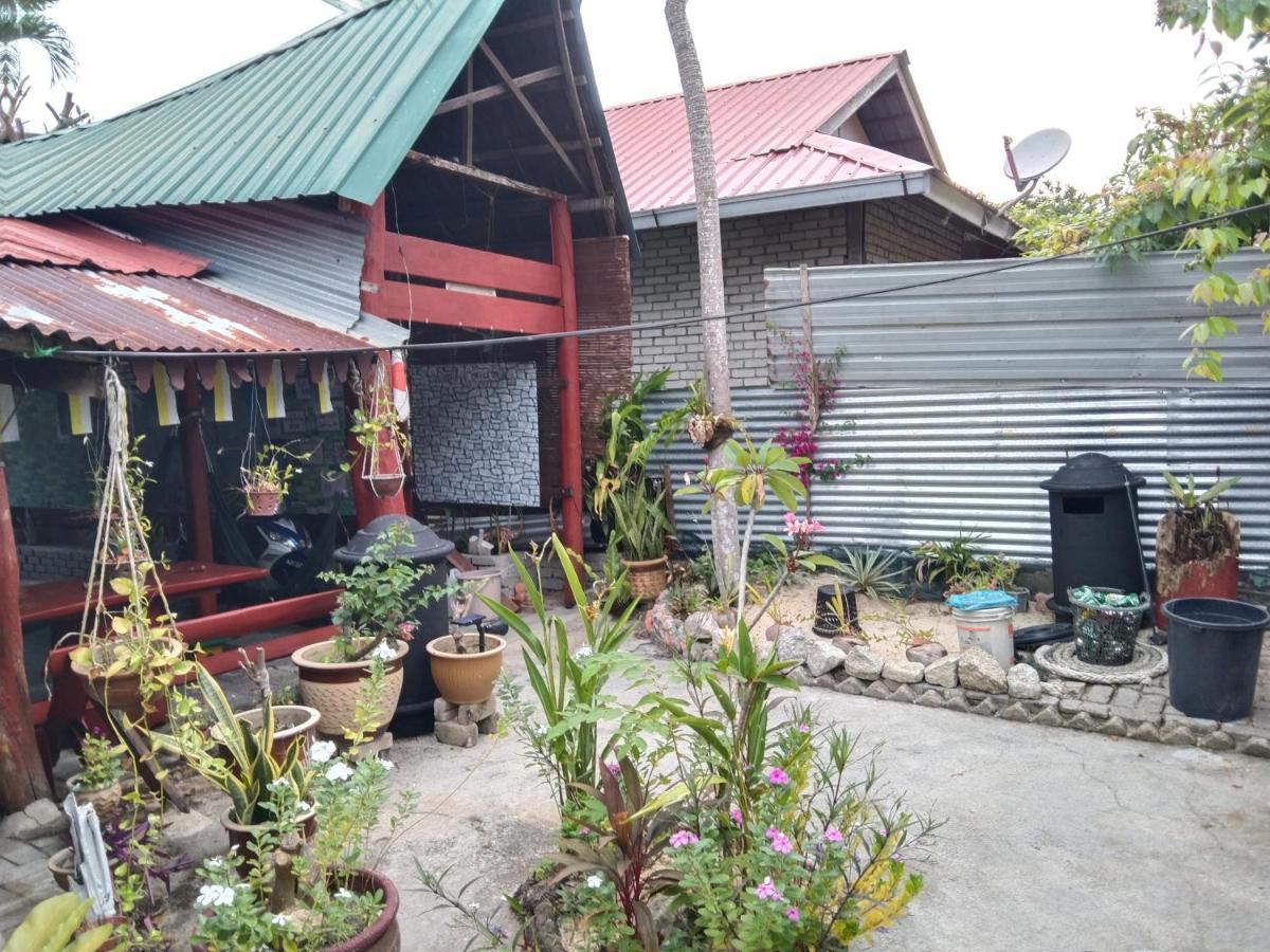 Отель Nazri Nipah Camp Pangkor Кампунг-Телук-Нипах Экстерьер фото