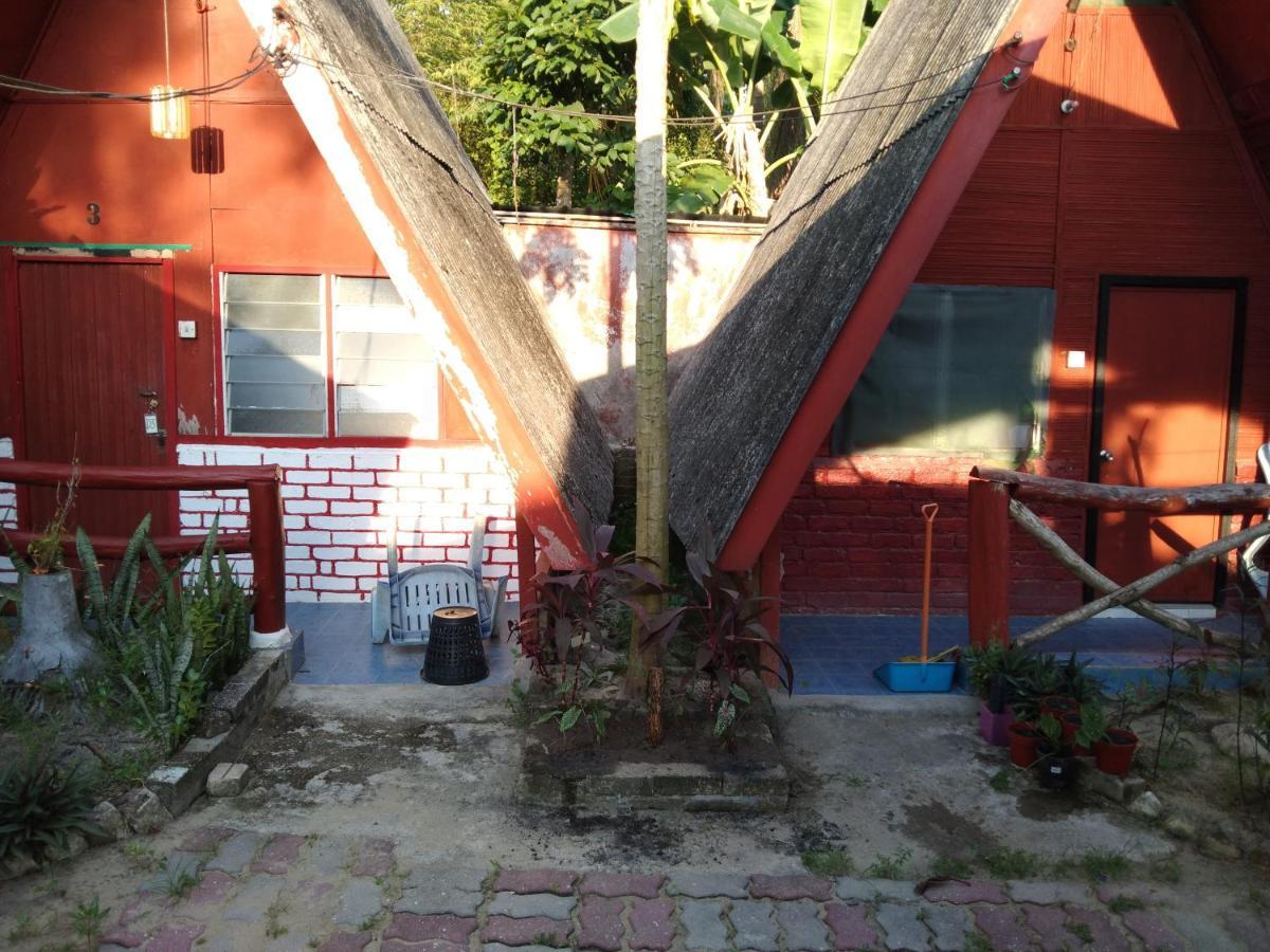 Отель Nazri Nipah Camp Pangkor Кампунг-Телук-Нипах Экстерьер фото