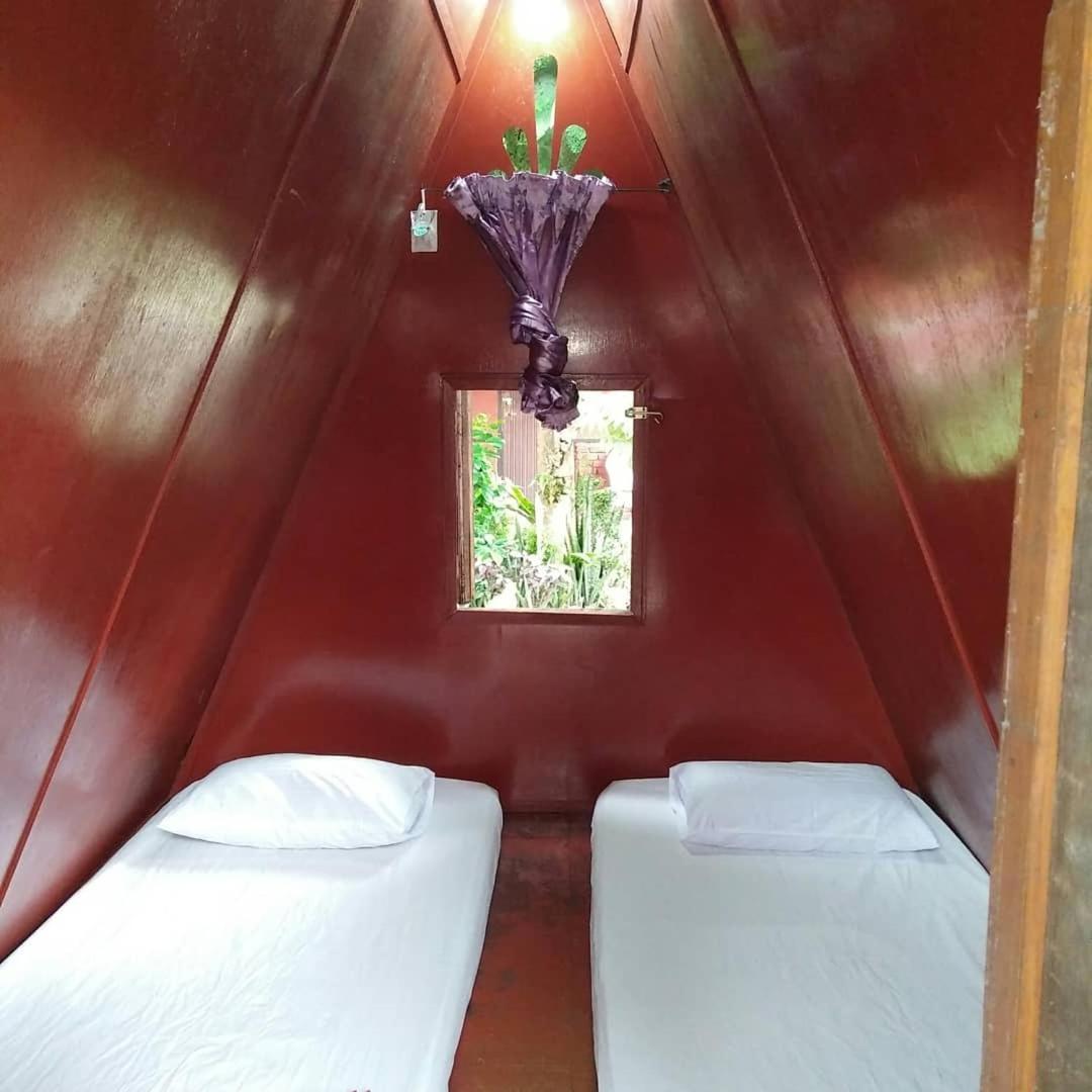 Отель Nazri Nipah Camp Pangkor Кампунг-Телук-Нипах Номер фото