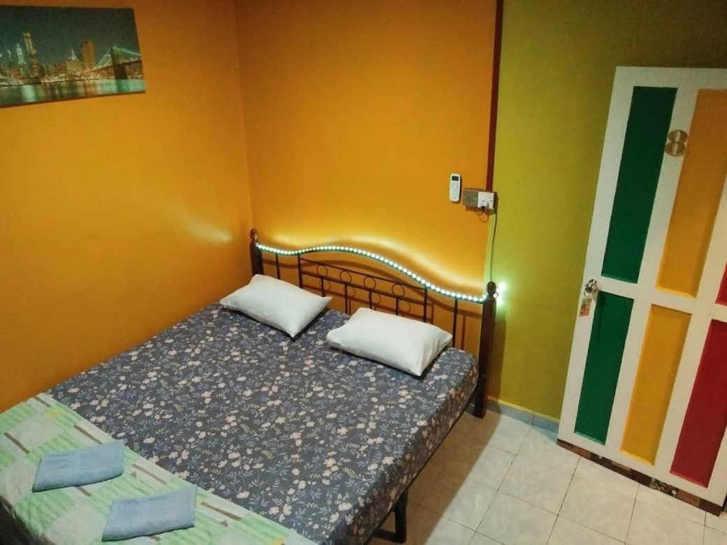 Отель Nazri Nipah Camp Pangkor Кампунг-Телук-Нипах Номер фото
