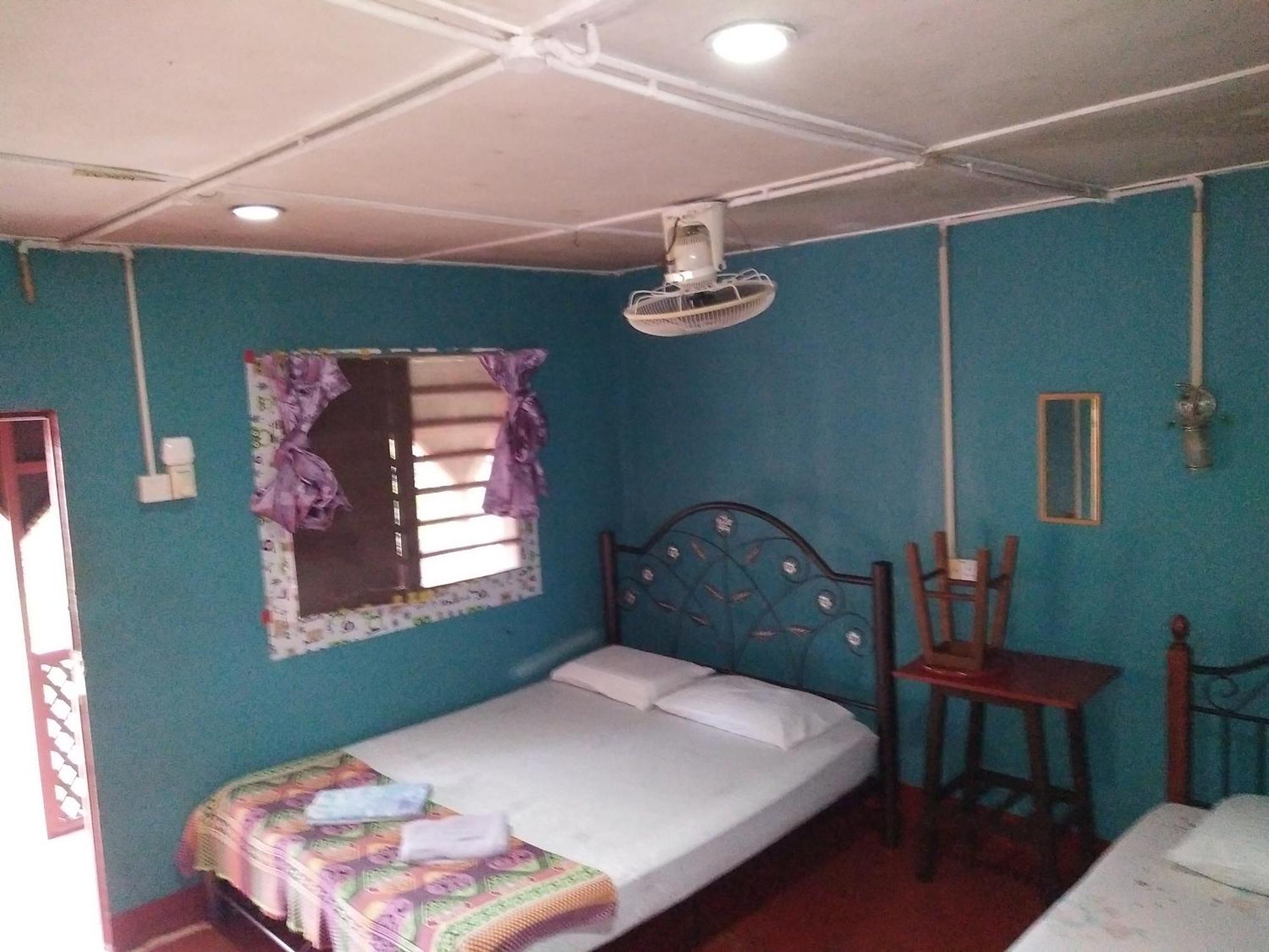 Отель Nazri Nipah Camp Pangkor Кампунг-Телук-Нипах Номер фото