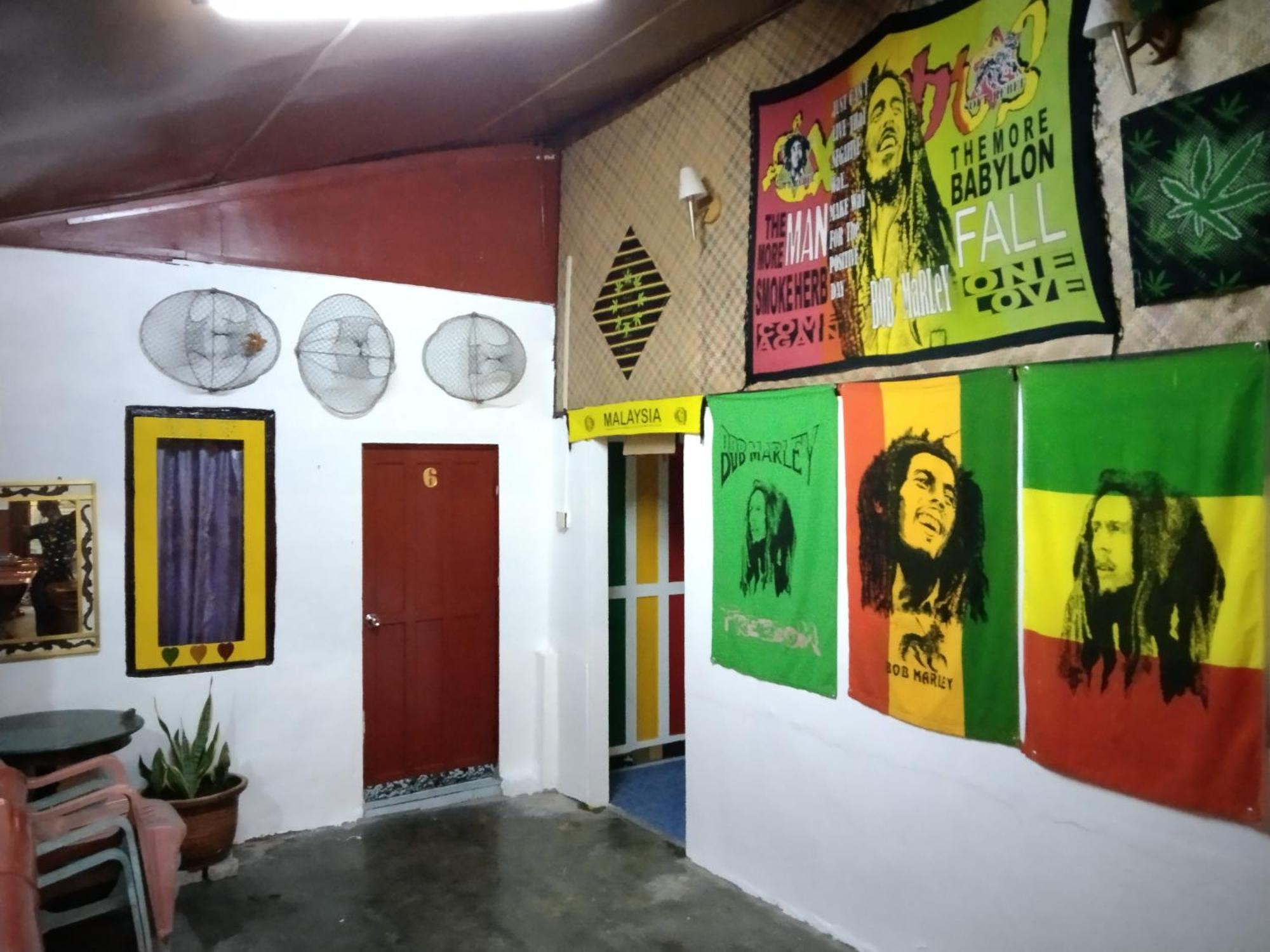 Отель Nazri Nipah Camp Pangkor Кампунг-Телук-Нипах Номер фото